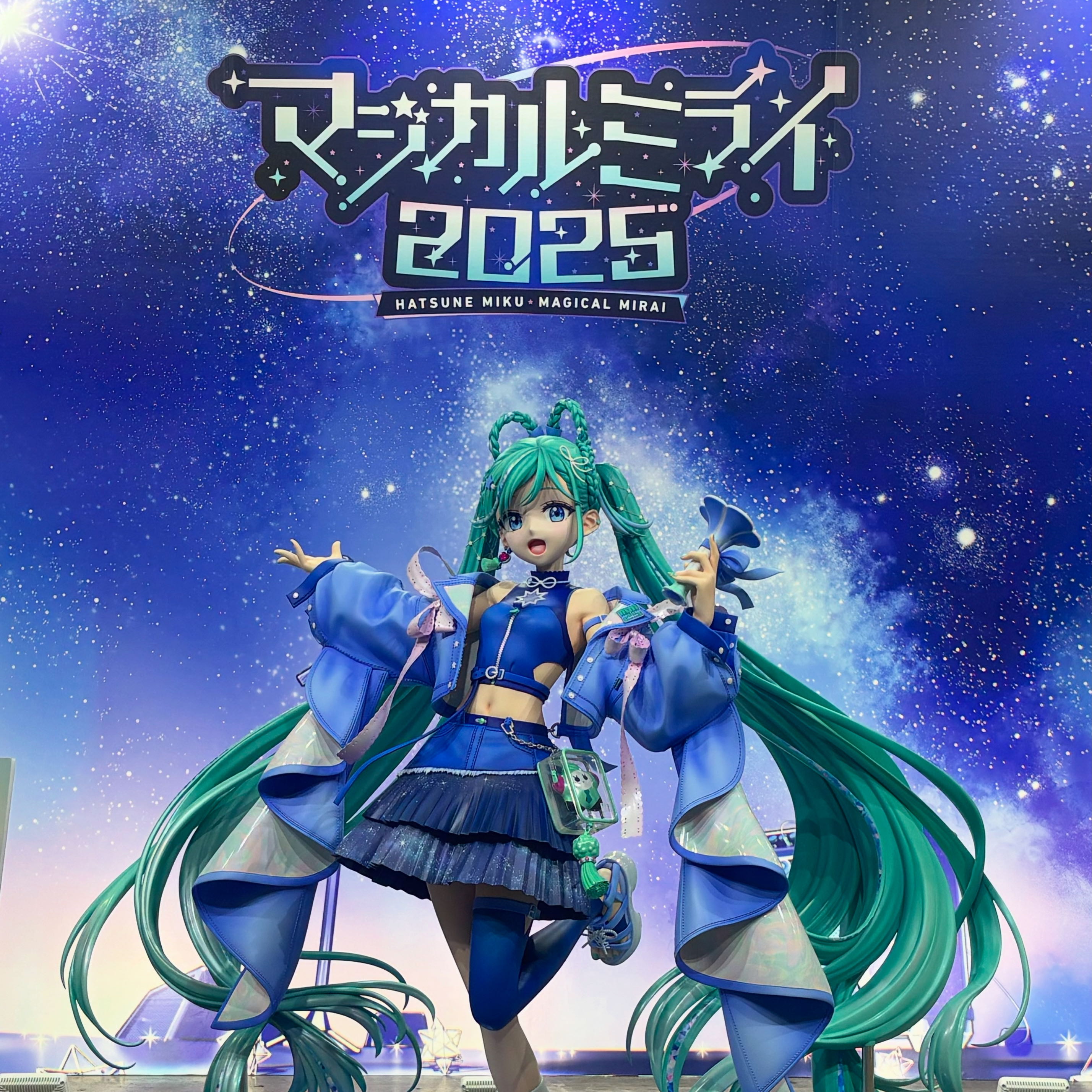 マジカルミライ2025 等身大立像