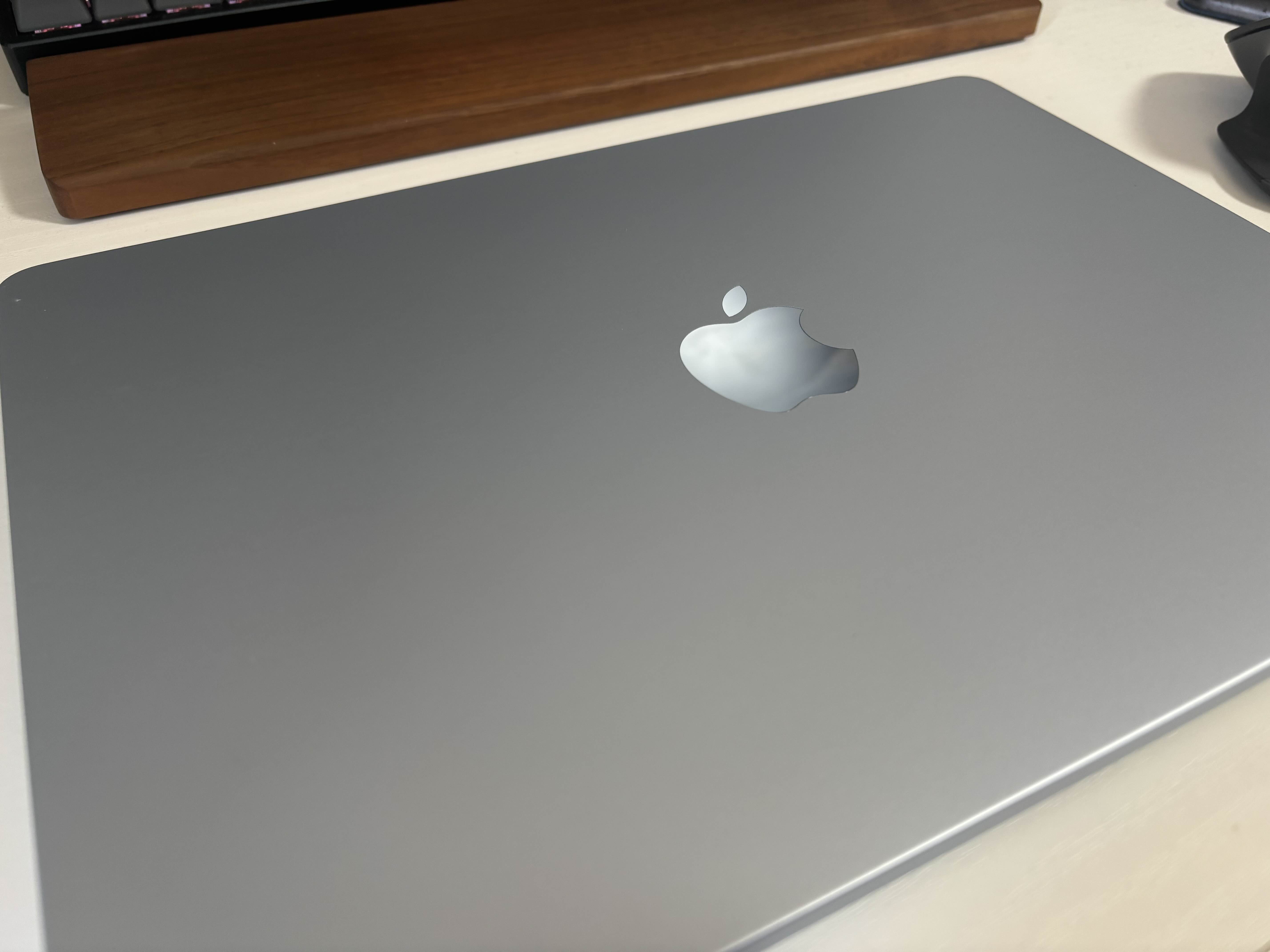 届いたMacBook Air